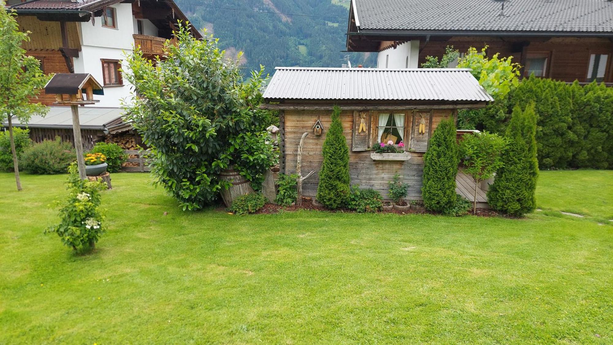 Gaestehaus Christoph Ried im Zillertal Eksteriør billede