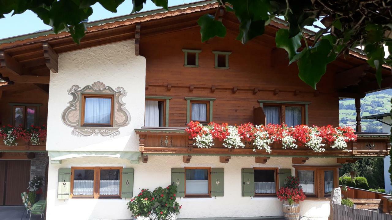 Gaestehaus Christoph Ried im Zillertal Eksteriør billede