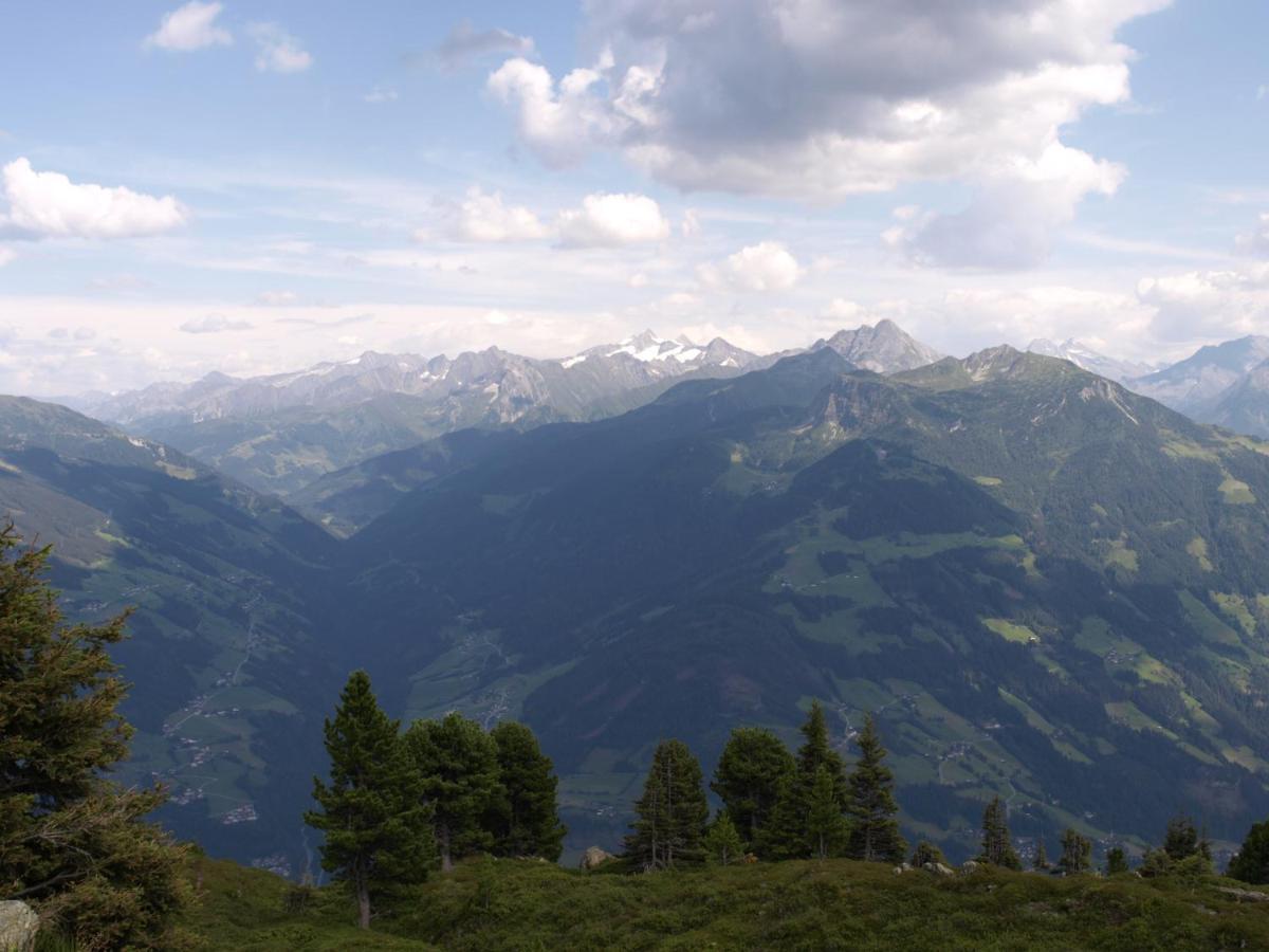 Gaestehaus Christoph Ried im Zillertal Eksteriør billede
